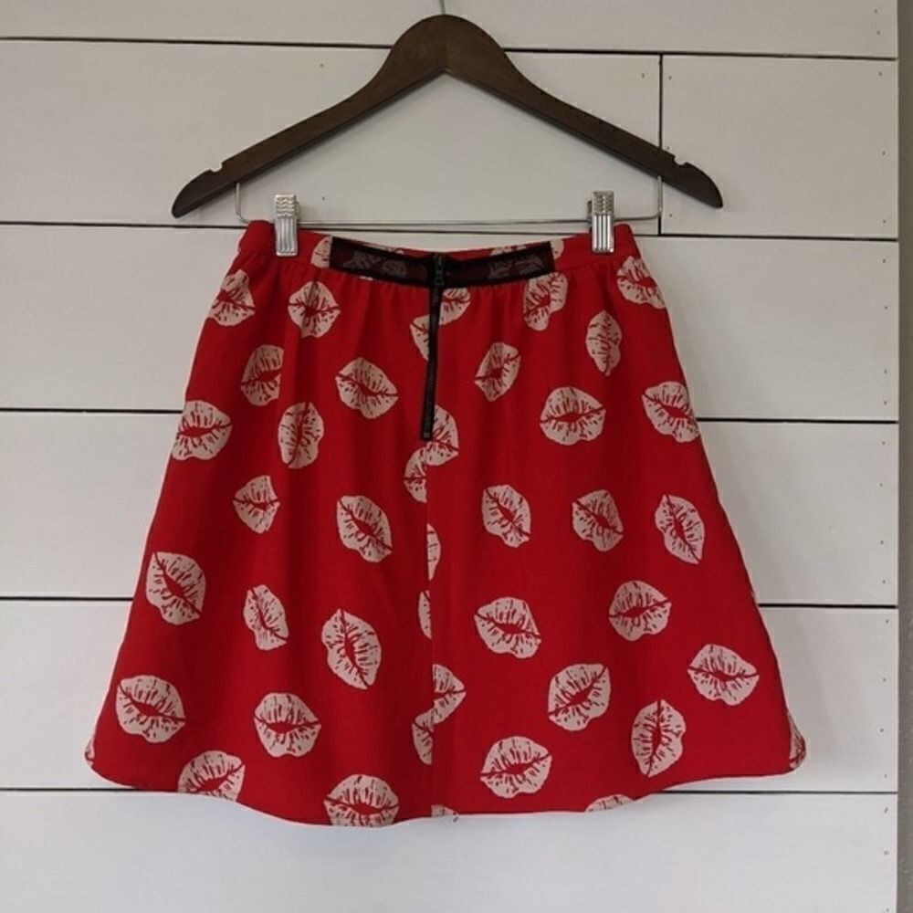 Sam Edelman Red Kiss Pattern Pocket Mini Skirt 2 - Picture 6 of 6